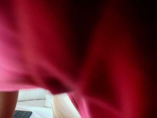 Realdoncella live cam on BongaCams
