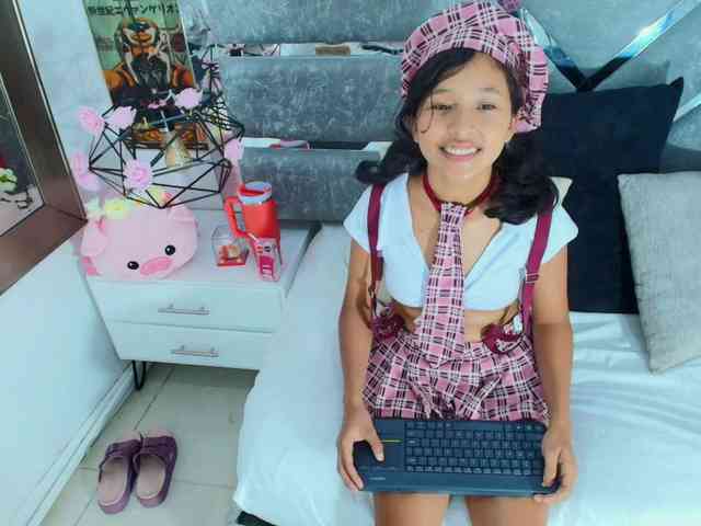 Realdoncella webcam