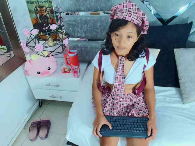 Realdoncella webcam
