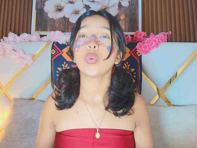 Realdoncella's cam show statistics and live stream
