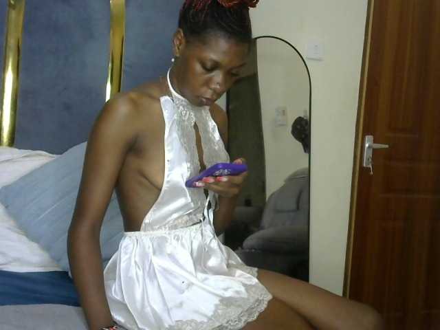 Tashypretty live cam on BongaCams
