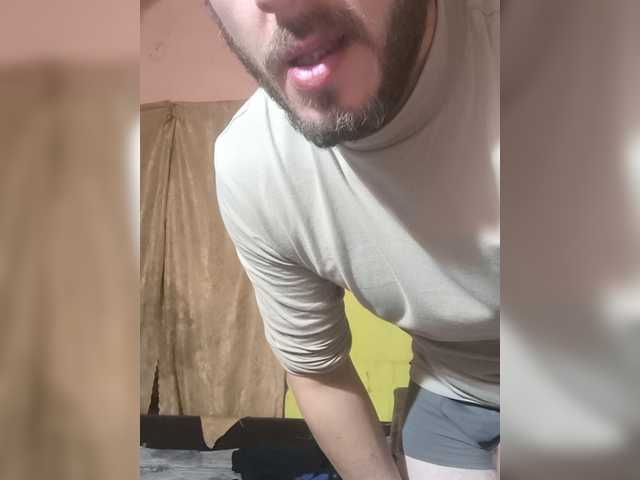 King1622 live cam on BongaCams