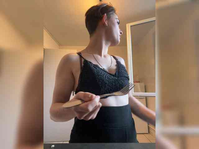 Quenn667 webcam