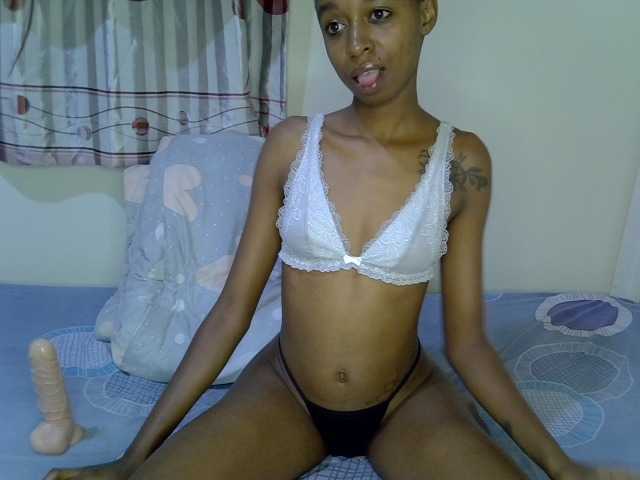 Candice101 live cam on BongaCams