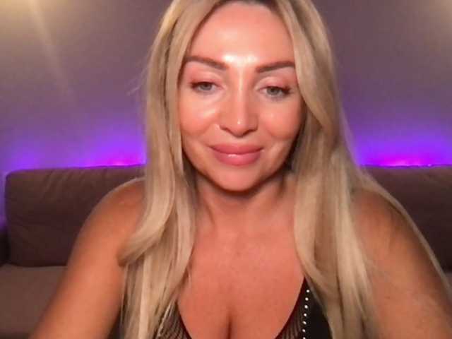 chloebelle live cam on BongaCams