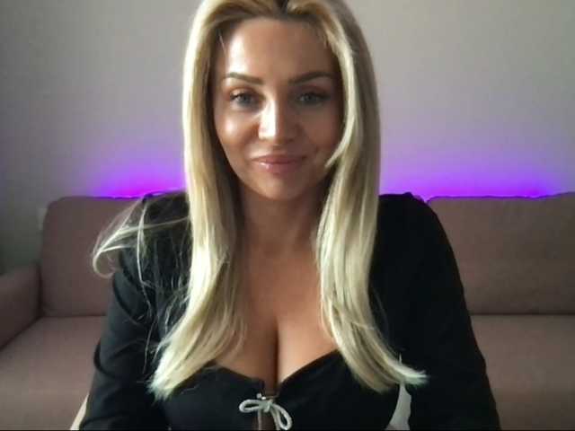 chloebelle live cam on BongaCams