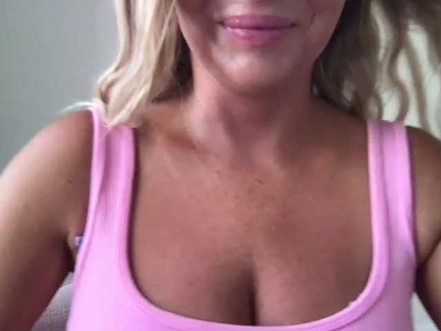 chloebelle live cam on BongaCams