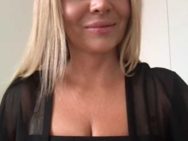 chloebelle live webcam show