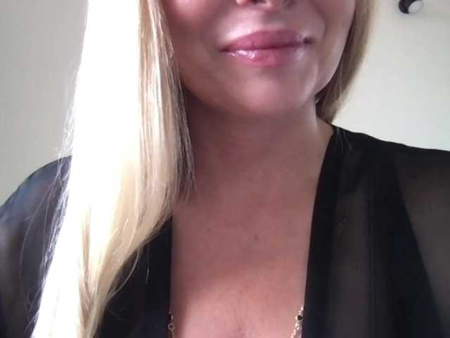 chloebelle live cam on BongaCams