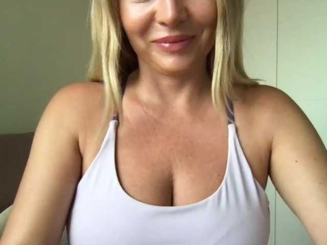 chloebelle live on BongaCams
