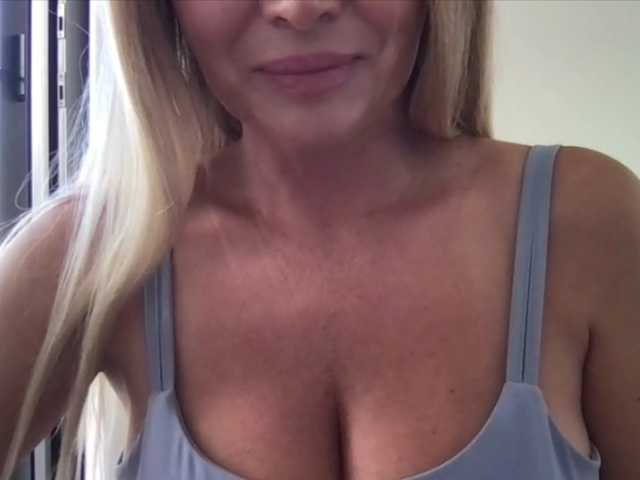 chloebelle live cam on BongaCams