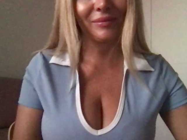 chloebelle live cam on BongaCams