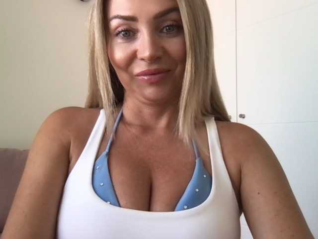 chloebelle live webcam show