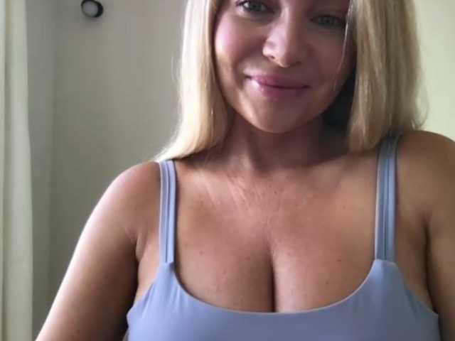 chloebelle live cam on BongaCams