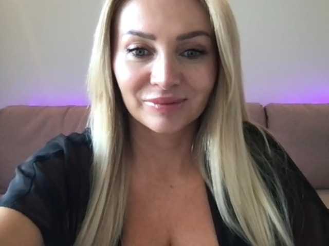 chloebelle live cam on BongaCams