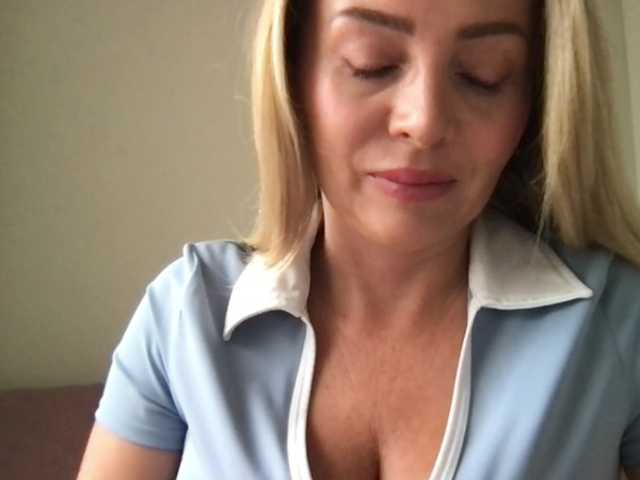 chloebelle live cam on BongaCams
