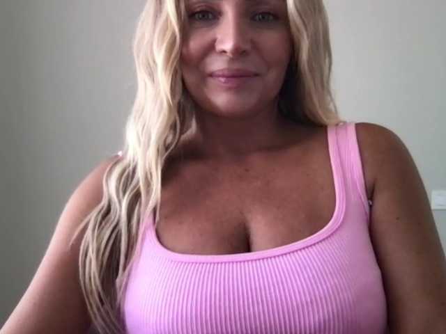 chloebelle live cam on BongaCams