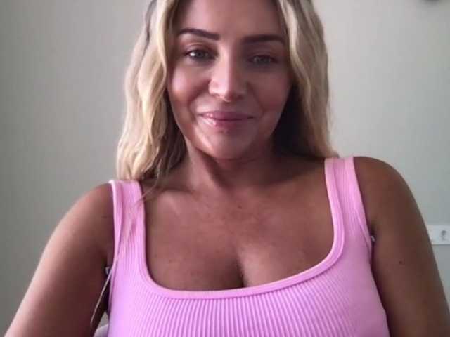 chloebelle live cam on BongaCams