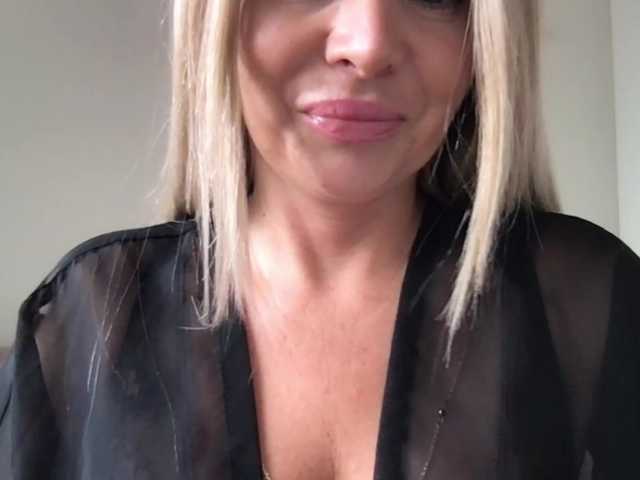 chloebelle live cam on BongaCams