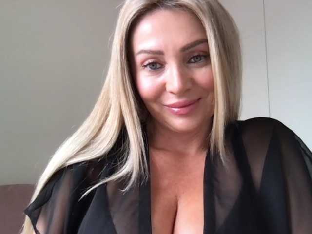 chloebelle live cam on BongaCams