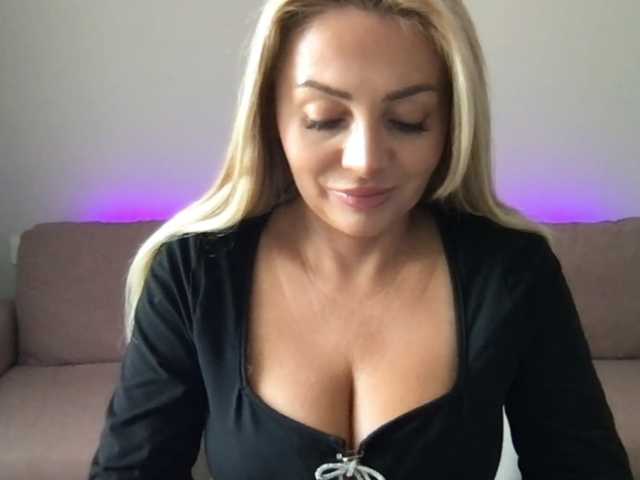 chloebelle live cam on BongaCams