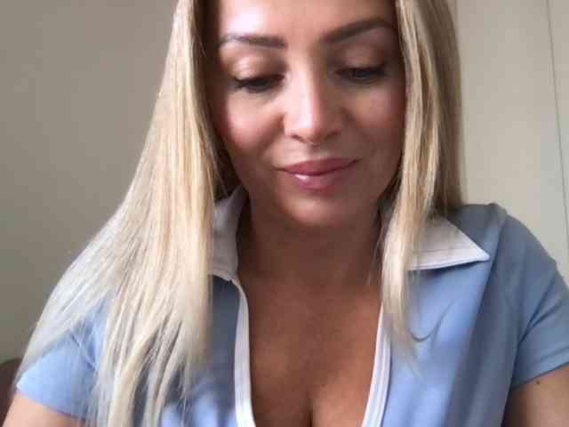 chloebelle webcam