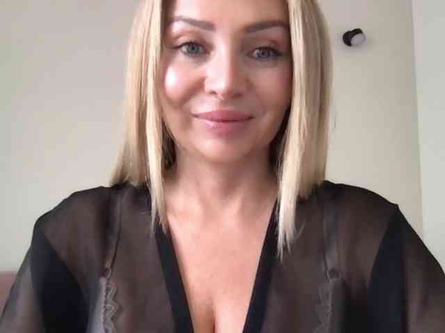 chloebelle webcam