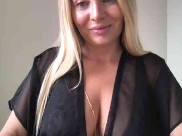 chloebelle webcam