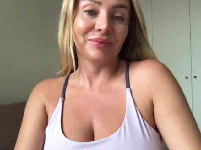 chloebelle webcam