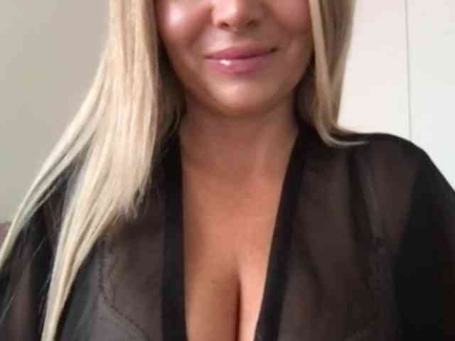 chloebelle webcam