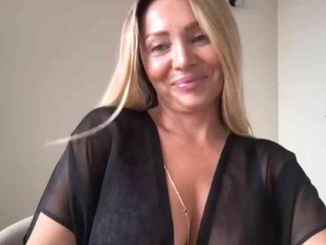 chloebelle webcam