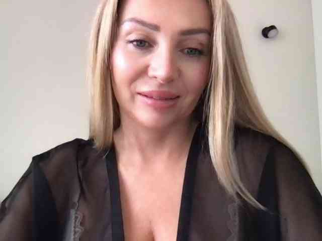 chloebelle webcam