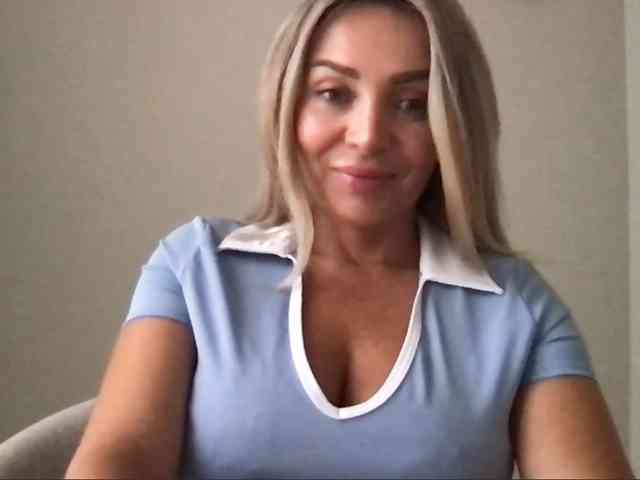 chloebelle webcam