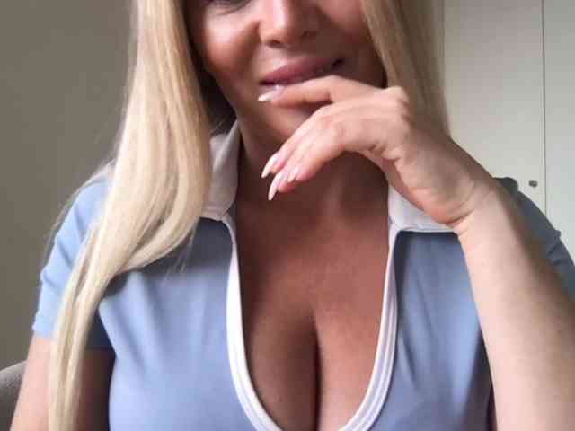 chloebelle webcam