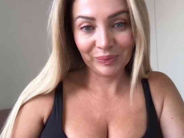 chloebelle