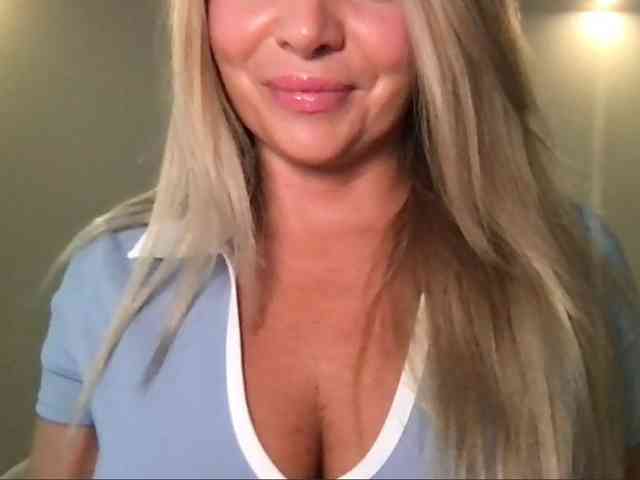 chloebelle webcam