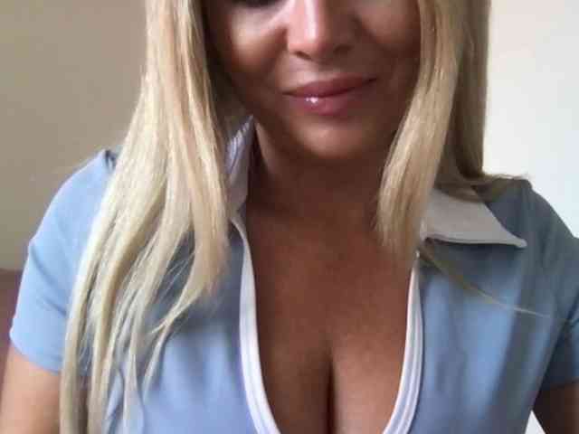 chloebelle webcam