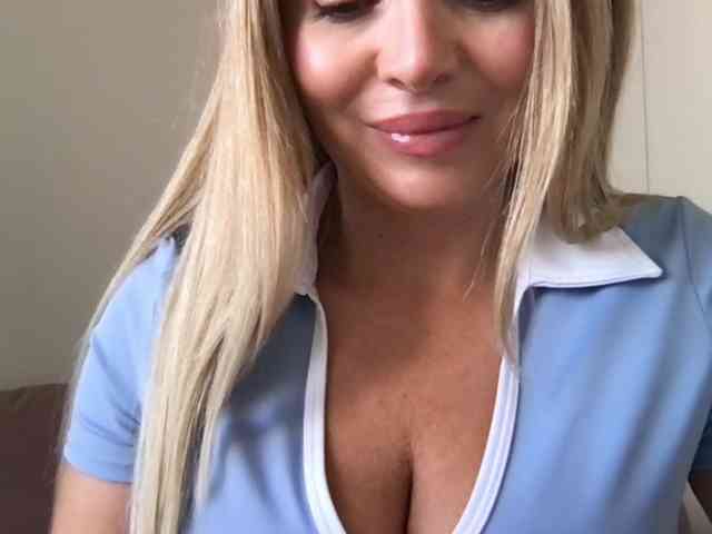 chloebelle webcam