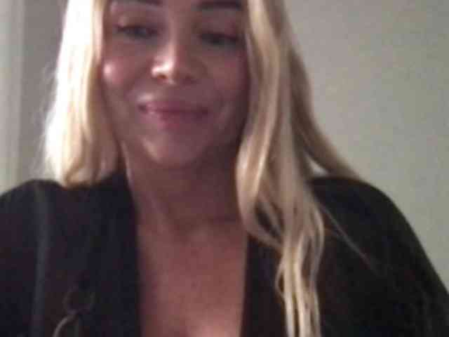 chloebelle webcam