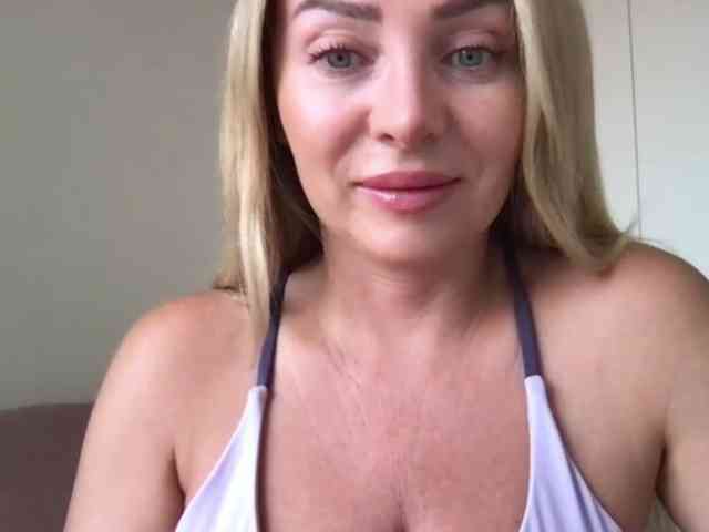 chloebelle webcam