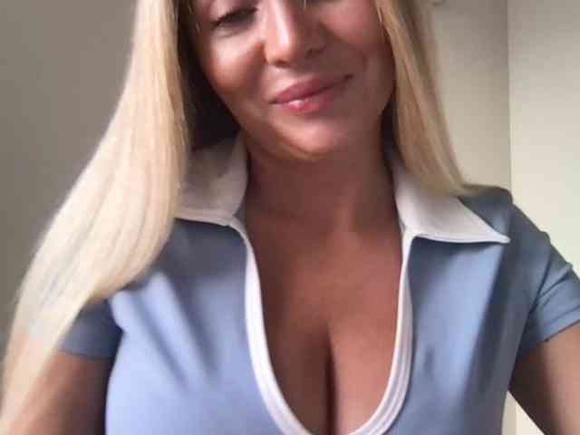 chloebelle webcam