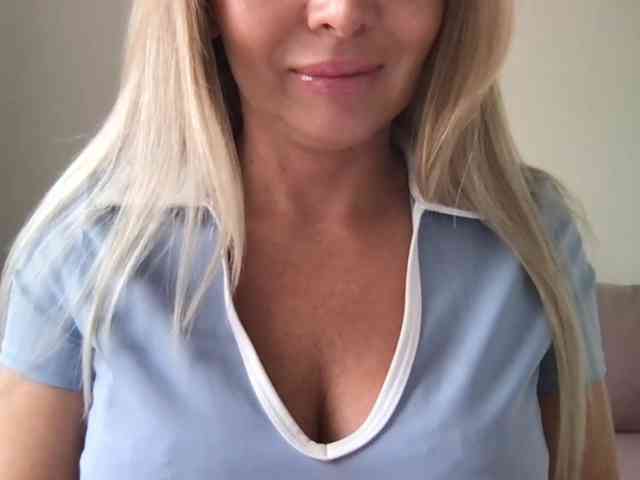chloebelle webcam
