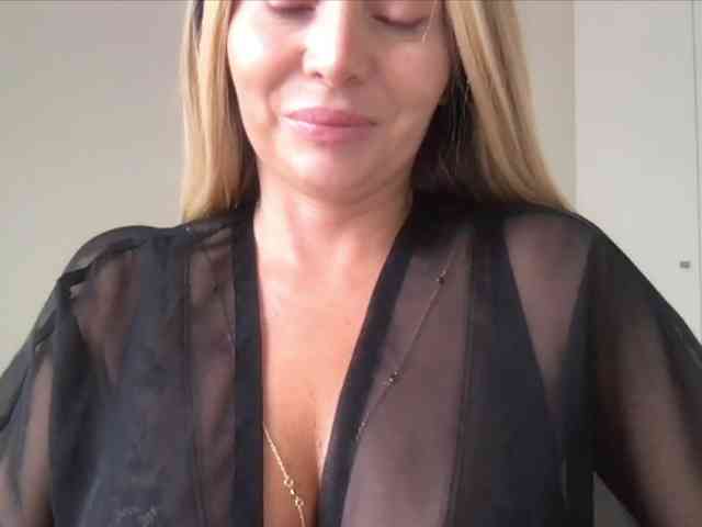 chloebelle webcam