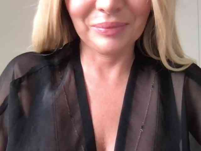 chloebelle webcam