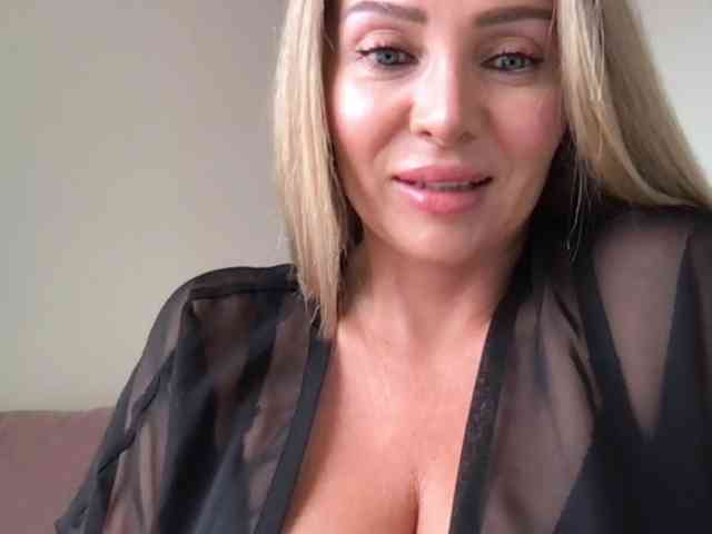 chloebelle webcam