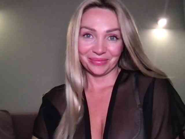 chloebelle webcam