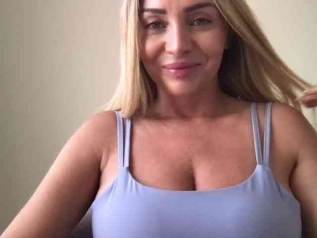 chloebelle