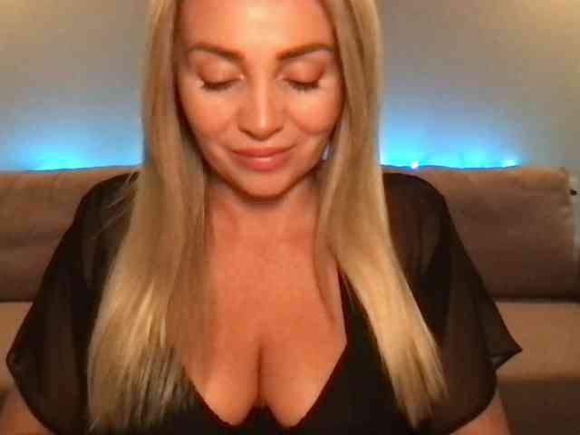 chloebelle webcam
