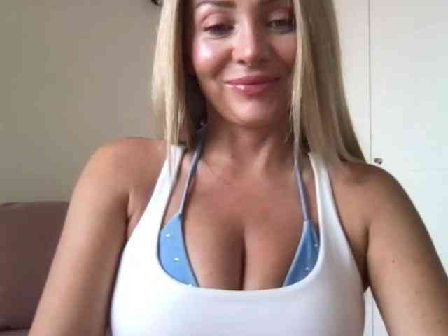 chloebelle webcam