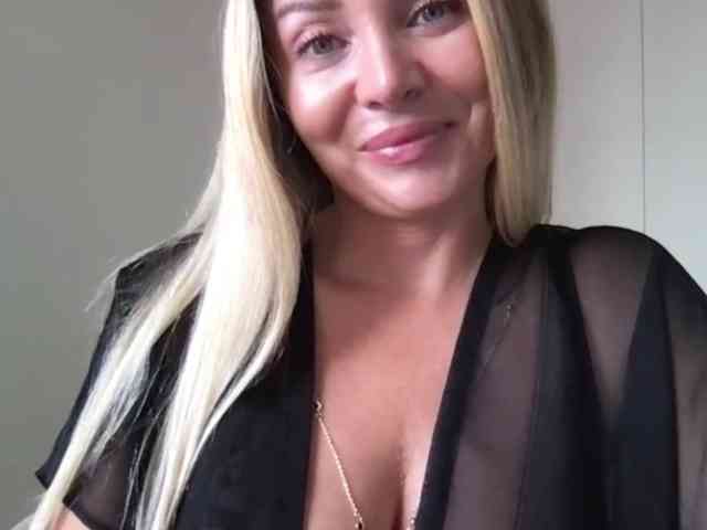 chloebelle webcam